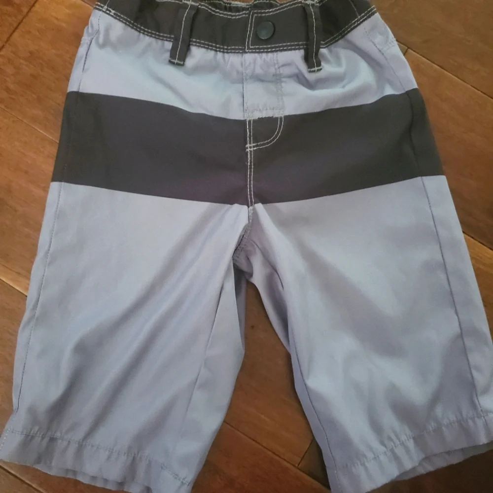 Swiming trunks size 4t by old navy in gray and black
